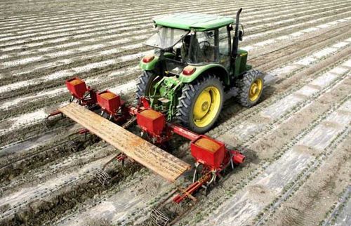如何选购新型农业机械